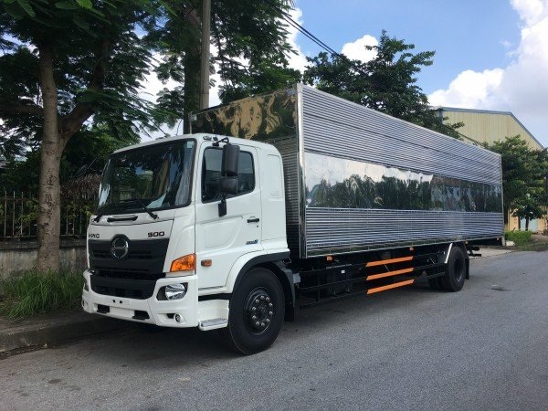 XE TẢI HINO 8 TẤN THÙNG KÍN DÀI 10M MỞ 4 CÁNH