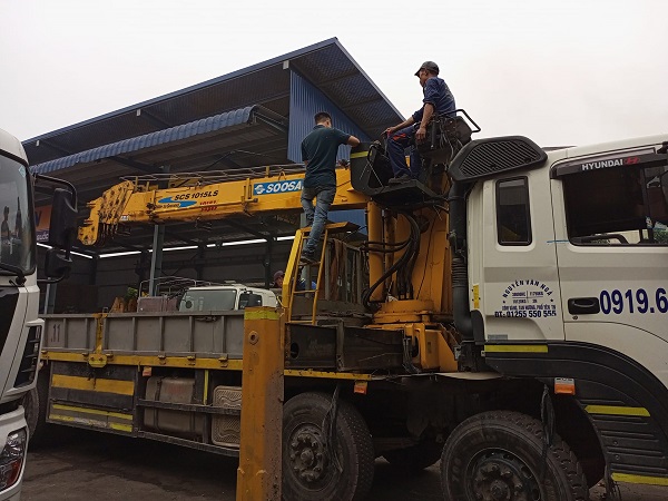 Giá cẩu cũ 12 tấn Soosan tại Hà Nội|Địa chỉ mua cẩu cũ 12 tấn Soosan ở đâu