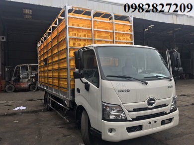 GIÁ XE TẢI HINO 4,5 TẤN THÙNG GÀ