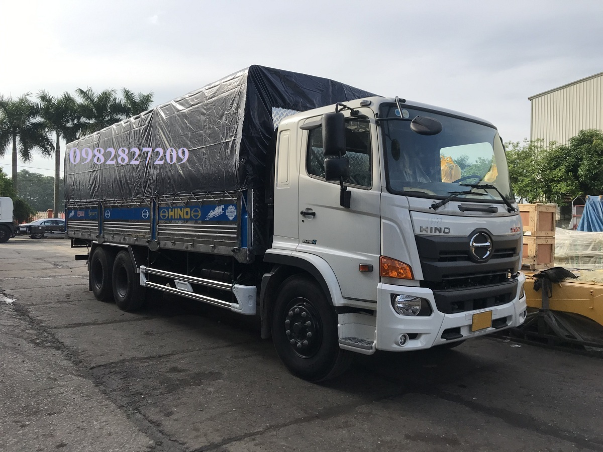 XE TẢI HINO 15 TẤN THÙNG MUI BẠT DÀI 7,8M