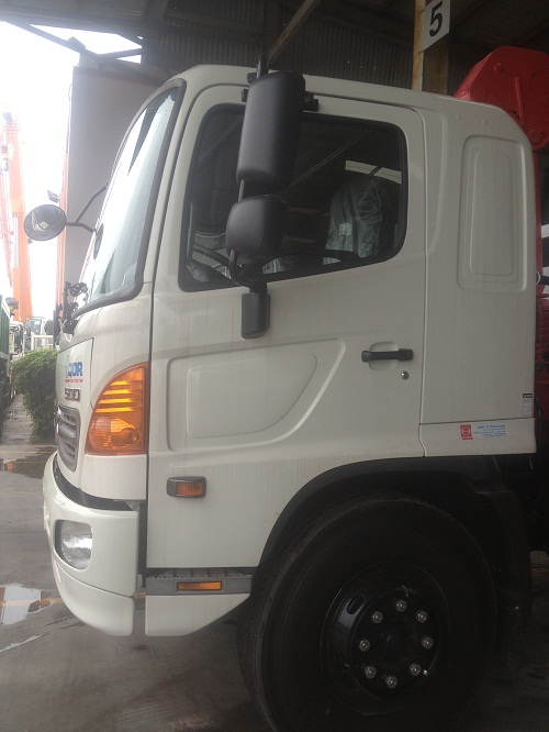 XE TẢI HINO FL8JTSA 15 TẤN thùng 7,6m gắn cẩu Unic URV554 - 5 tấn 4 đốt
