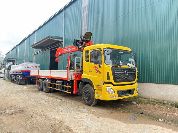 Giá Xe tải DONGFENG gắn cẩu KANGLIM 8 tấn|Xe DONGFENG gắn cẩu KANGLIM 8 tấn giá dẻ