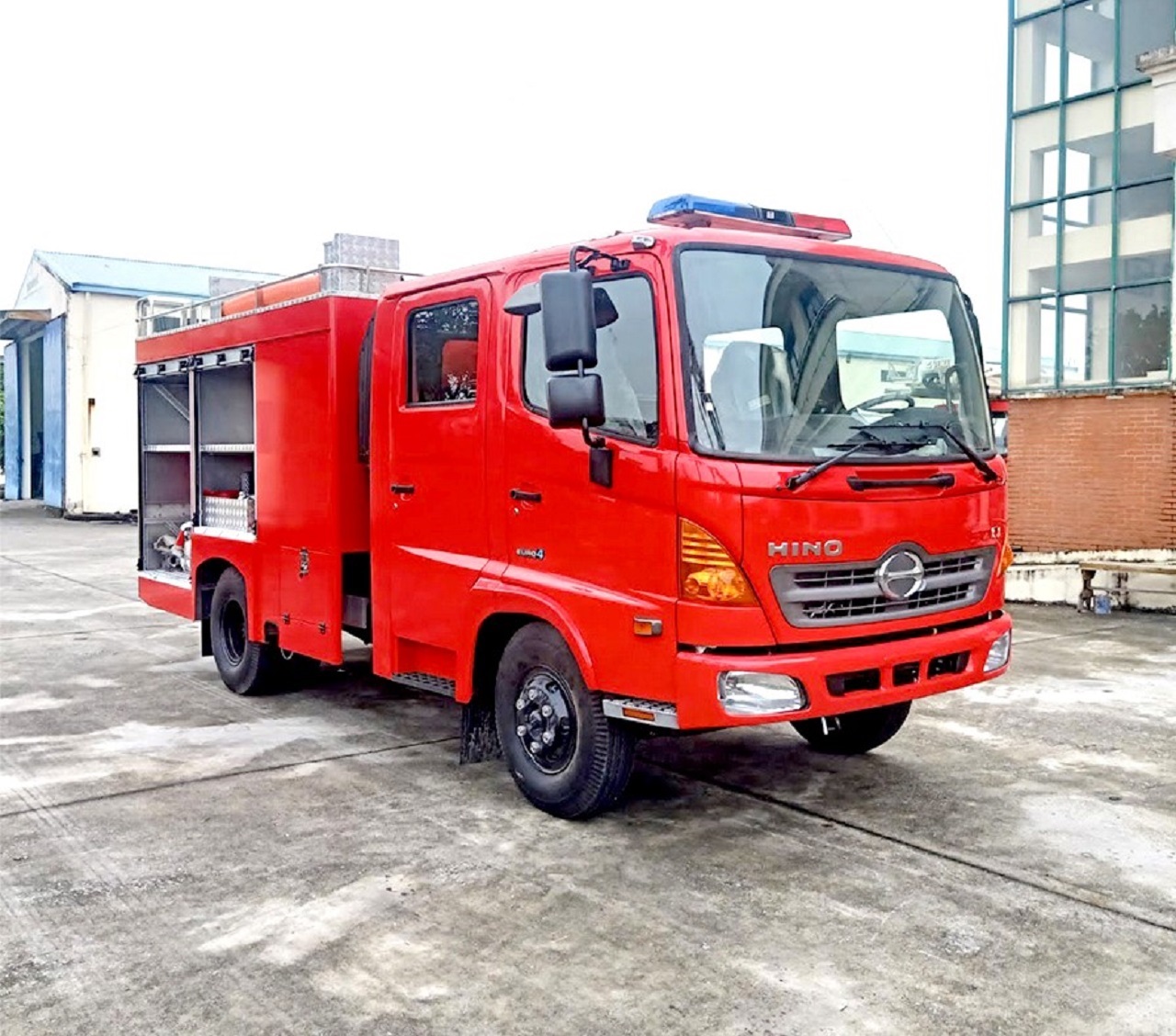 Xe chữa cháy 4 khối Hino FC cabin kép|Bán xe cứu hỏa 4 khối