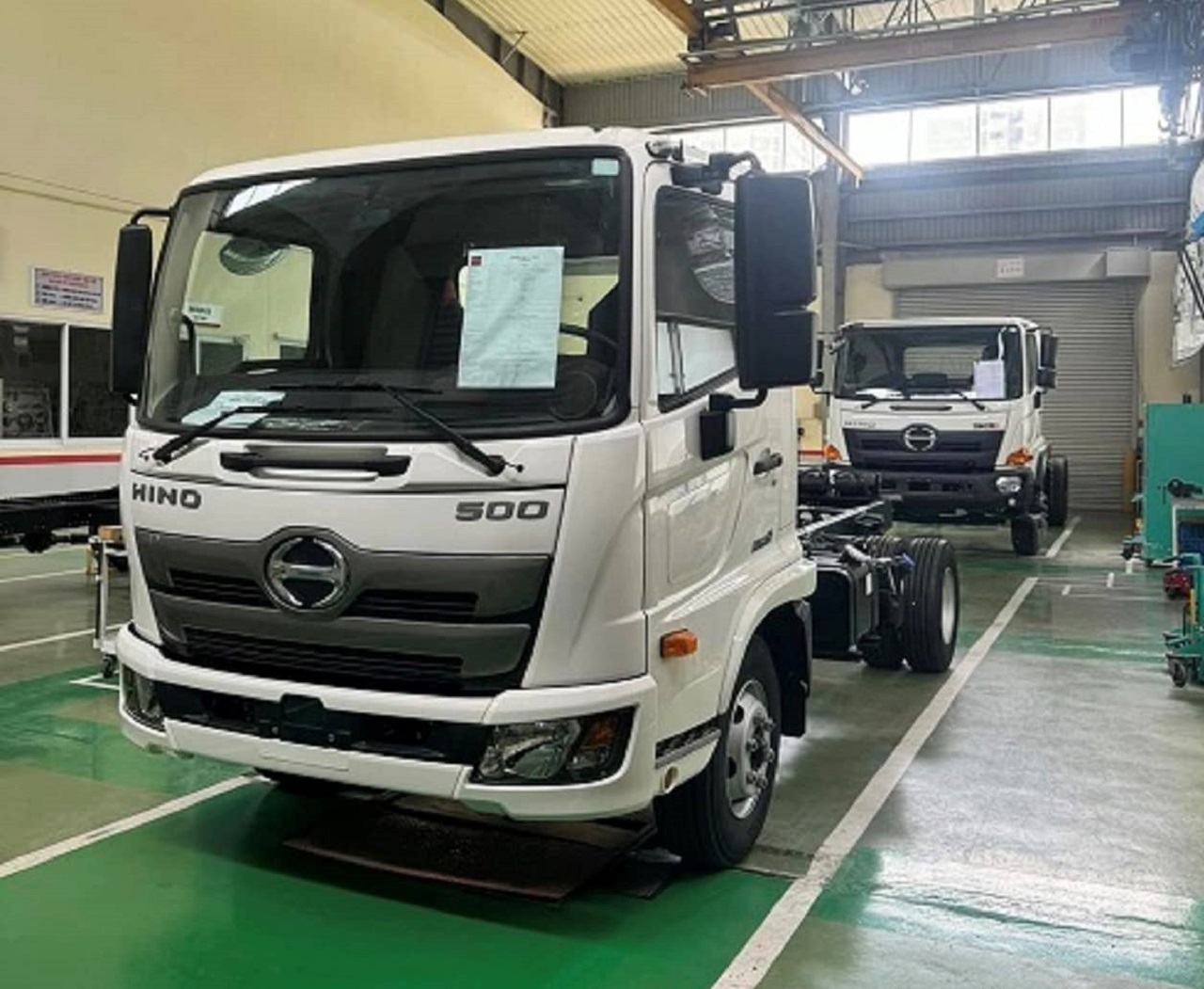 Xe tải Hino FC 6 tấn thùng bạt dài 5,8m