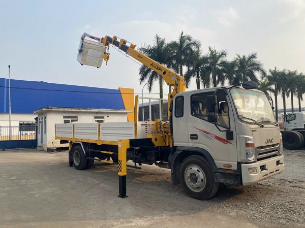 Giá Xe tải JAC gắn cẩu SOOSAN 5 tấn|Xe JAC gắn cẩu SOOSAN 5 tấn giá dẻ