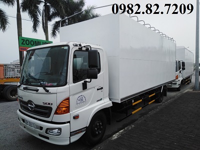 Xe tải Hino FC chở bồn thùng dài 72m