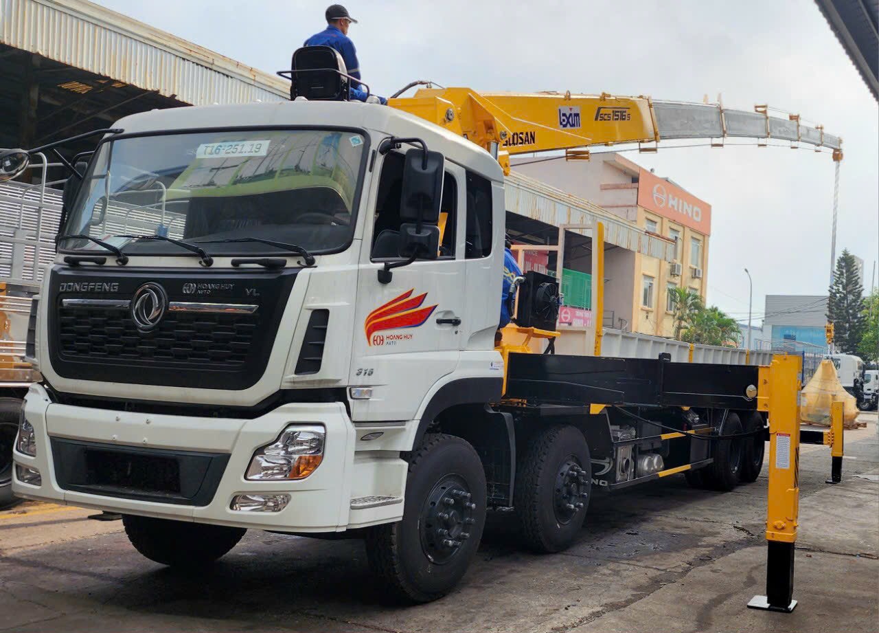 Giá Xe tải DONGFENG gắn cẩu SOOSAN 15 tấn|Xe DONGFENG gắn cẩu SOOSAN 15 tấn giá dẻ