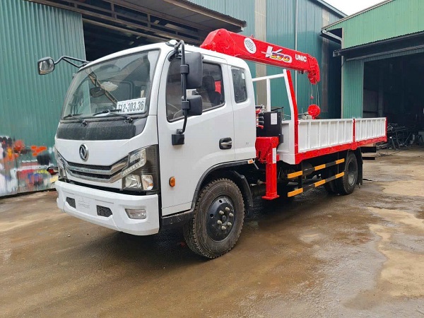 Xe tải DONGFENG gắn cẩu UNIC 3 tấn thông số và giá bán