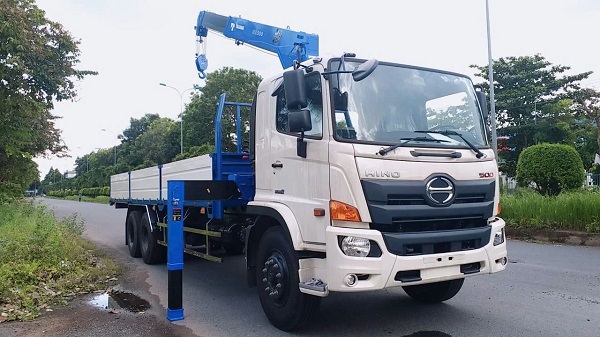 XE TẢI HINO 15 TẤN FL8JT8A GẮN CẨU TANADO