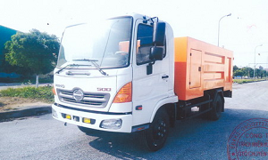 Xe tải Hino FC Phun nước áp lực cao