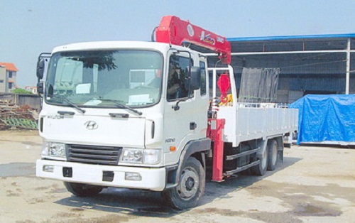Xe tải Hyundai HD210 gắn cẩu Unic 5 tấn 4 đốt