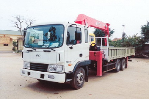 Xe tải Hyundai HD210 gắn cẩu Unic 8 tấn 5 đốt