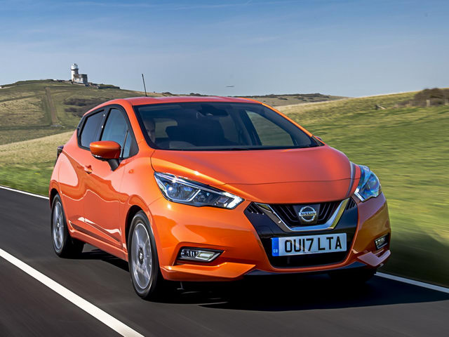 Nissan Micra giá 342 triệu đồng đối đầu Toyota Yaris