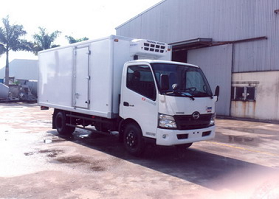 Xe tải XZU720 3,6 tấn thùng Đông Lạnh